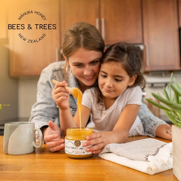 Bees & Trees Manuka Honey High Activity Certified 550+ Methylglyoxal - 100% Pure New Zealand Monofloral, Raw & Unpasteurized - Authentic Delicious Superfood Ideal for Dietary Health - 380g Glass Jar - Image 4
